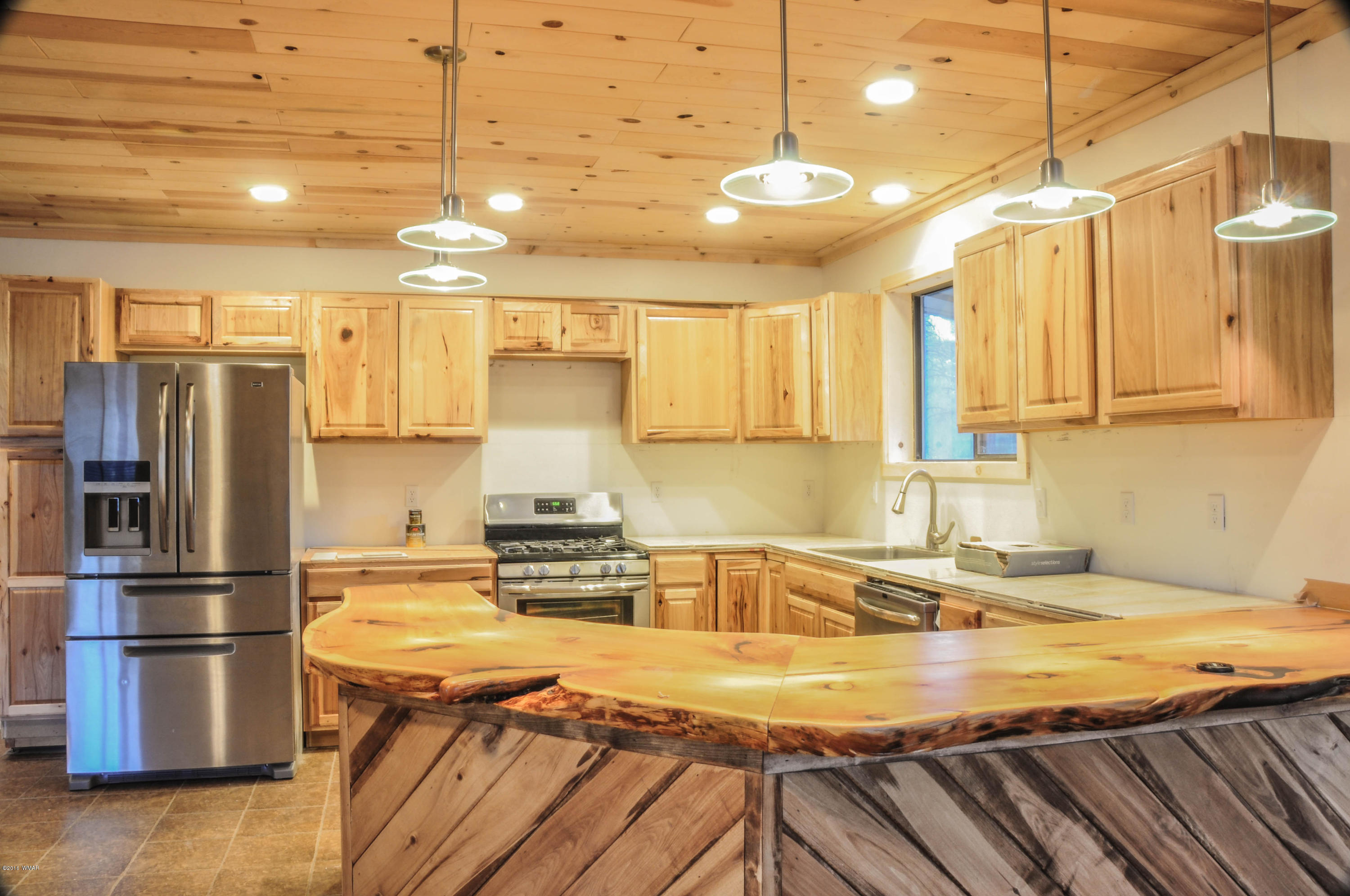 2136 Timber Trail Loop Overgaard, AZ 85933 - Photo 9 of 23
