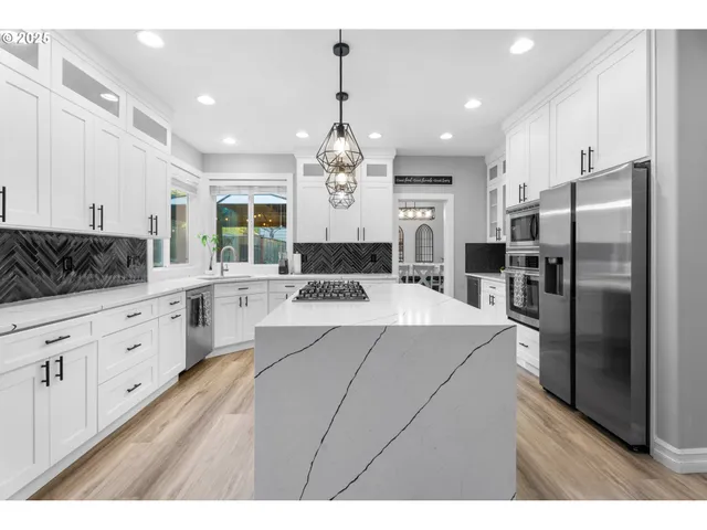 $775,000 | 16381 Southeast Deer Meadow Loop, Damascus, OR 97089