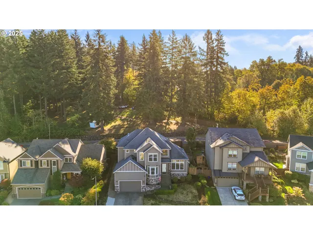 $775,000 | 16381 Southeast Deer Meadow Loop, Damascus, OR 97089