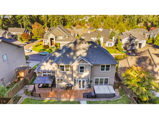 $775,000 | 16381 Southeast Deer Meadow Loop, Damascus, OR 97089