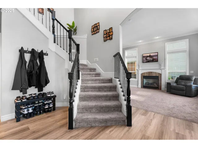 $775,000 | 16381 Southeast Deer Meadow Loop, Damascus, OR 97089