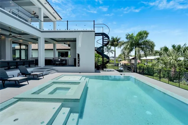 $1,799,000 | 519 Treviso Drive, Apollo Beach, FL 33572