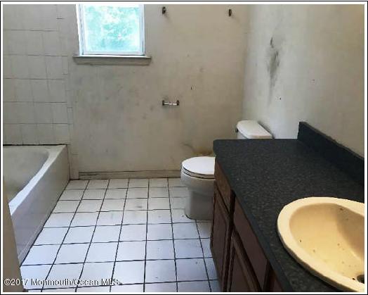 252 Hockhockson Road Tinton Falls, NJ 07724 - Photo 7 of 10 7