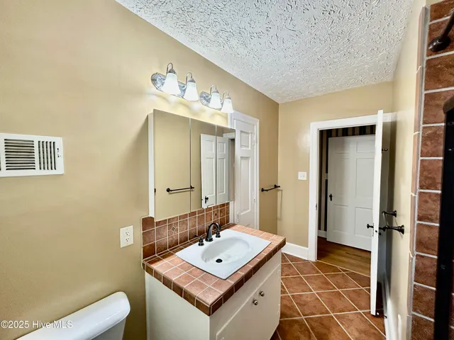 $289,900 | 710 Scotland Avenue, Rockingham, NC 28379