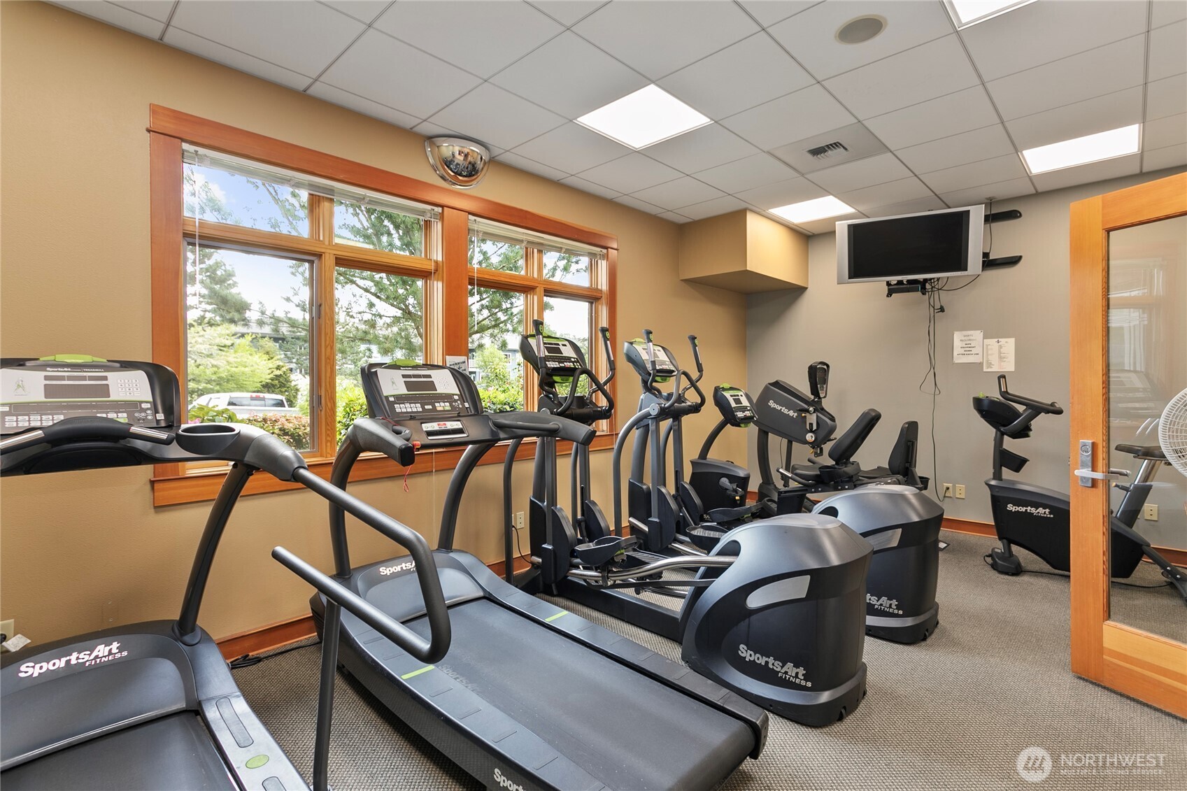 504 Darby Drive, Unit 110 Bellingham, WA 98226 - Photo 18 of 19 a view of a room with gym equipment