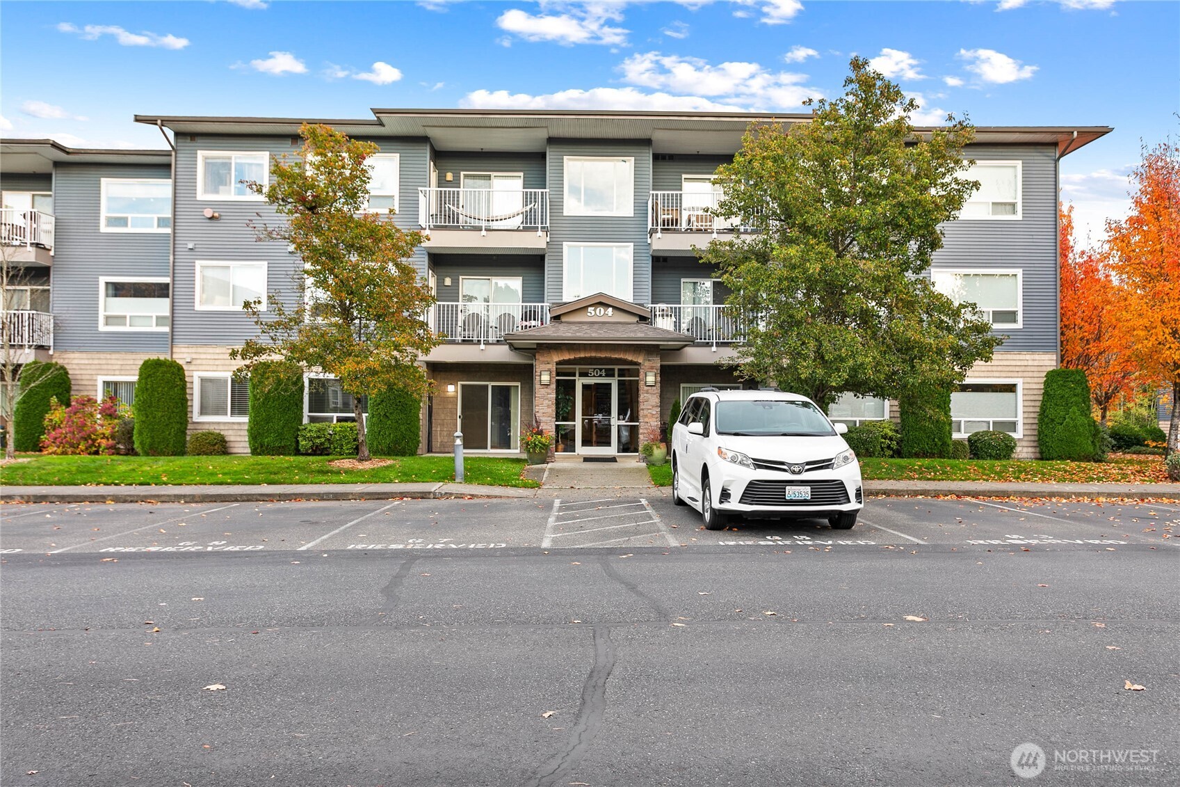 504 Darby Drive, Unit 110 Bellingham, WA 98226 - Photo 2 of 19 a car parked in front of a building