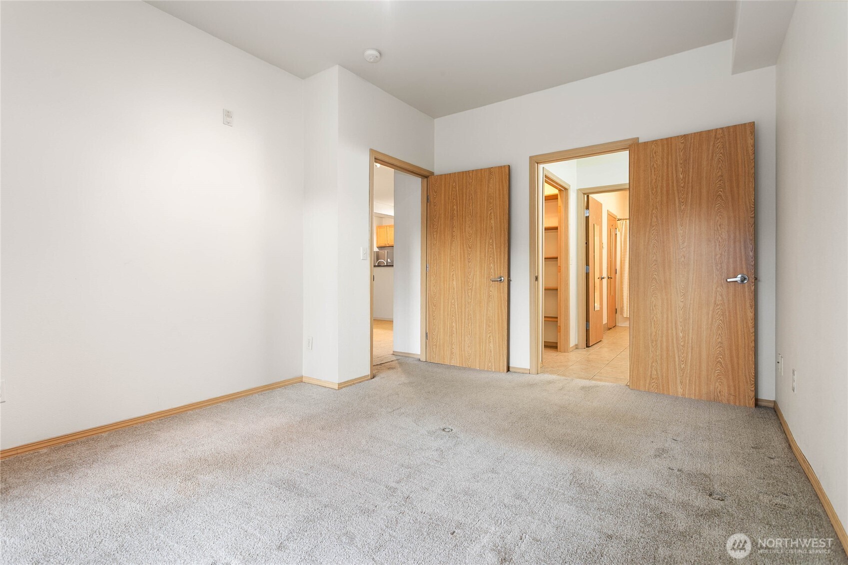 504 Darby Drive, Unit 110 Bellingham, WA 98226 - Photo 5 of 19 a view of an empty room