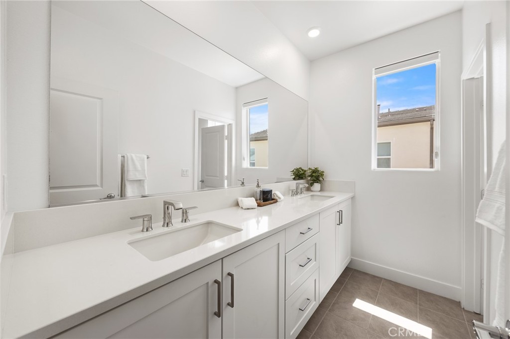 201 Longspur Irvine, CA 92618 - Photo 36 of 73