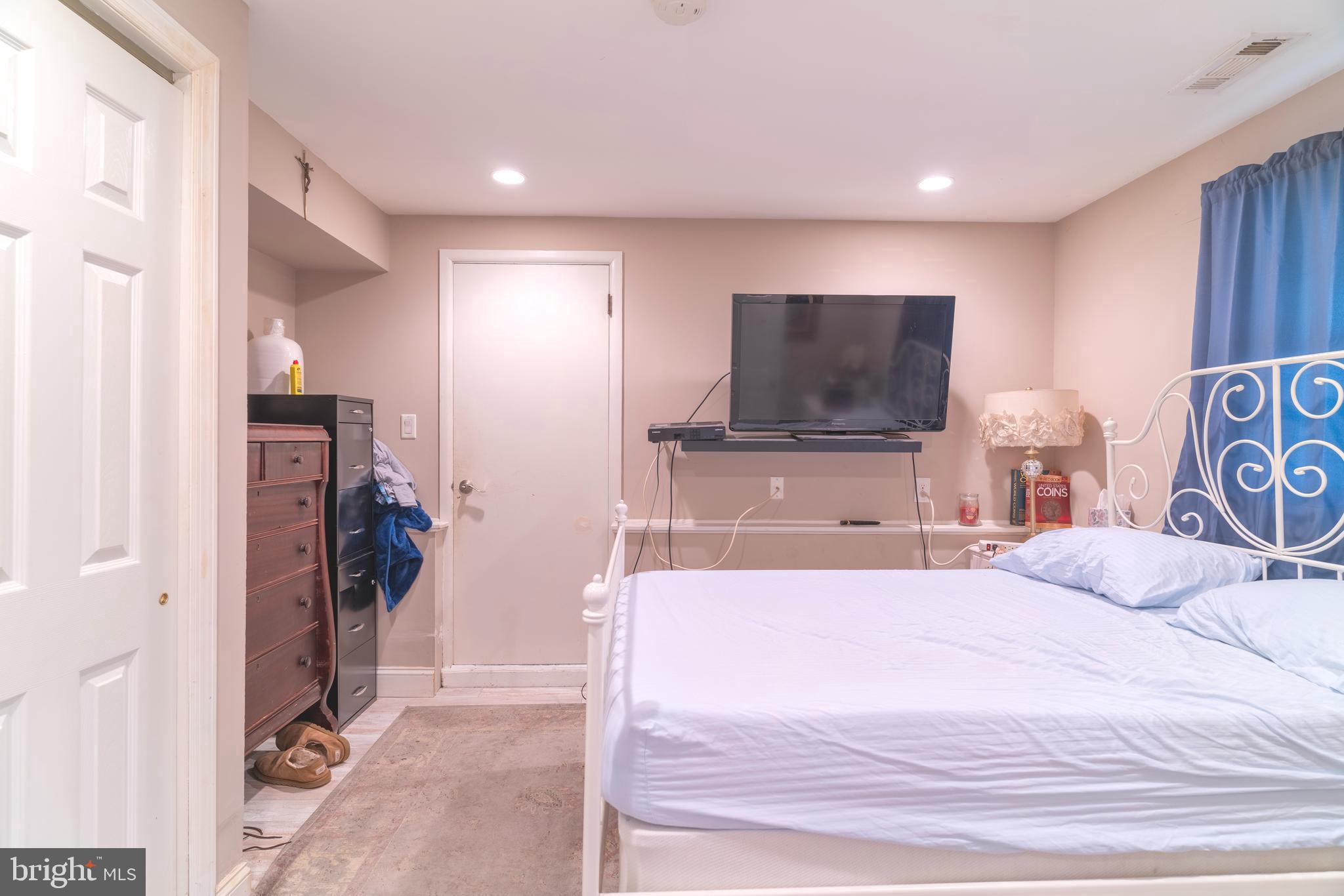 38 Wolf Drive Hamilton, NJ 08610 - Photo 14 of 22