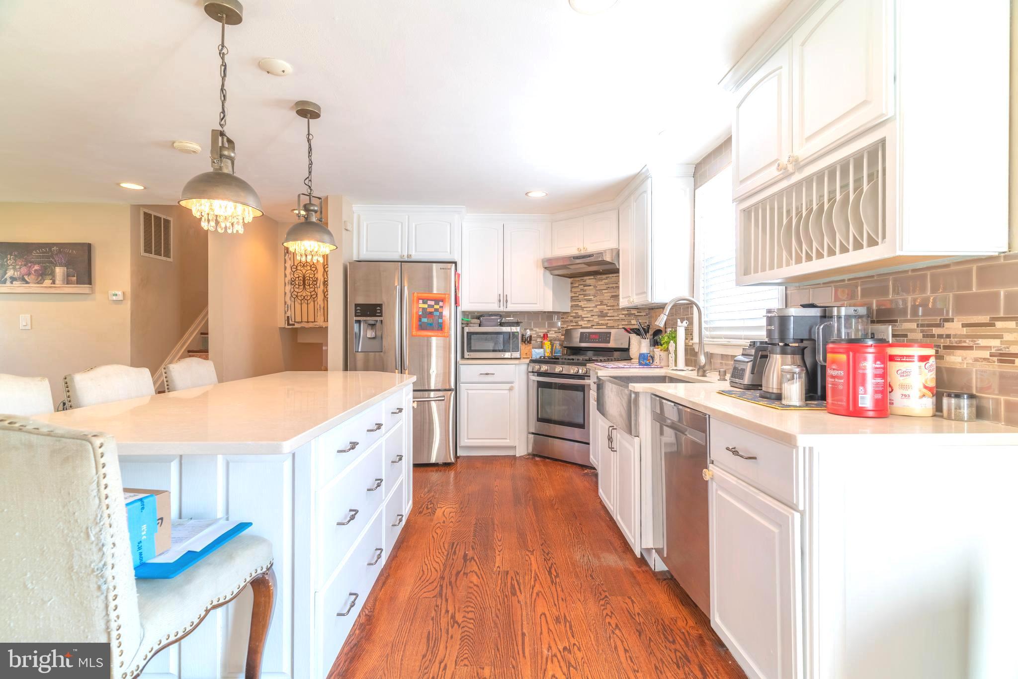 38 Wolf Drive Hamilton, NJ 08610 - Photo 3 of 22