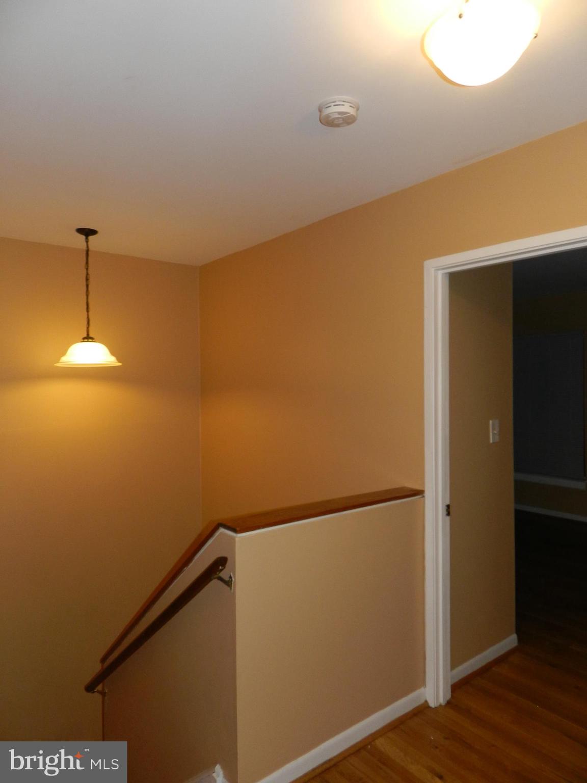 9676 Basket Ring Road Columbia, MD 21045 - Photo 7 of 29 Upper level hallway
