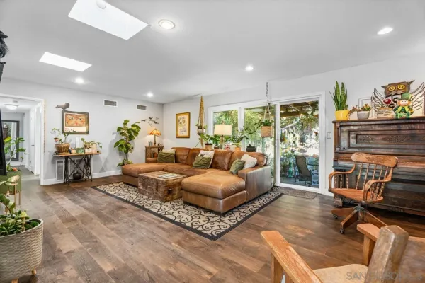 $1,250,000 | 14118 Ipava Drive, Poway, CA 92064