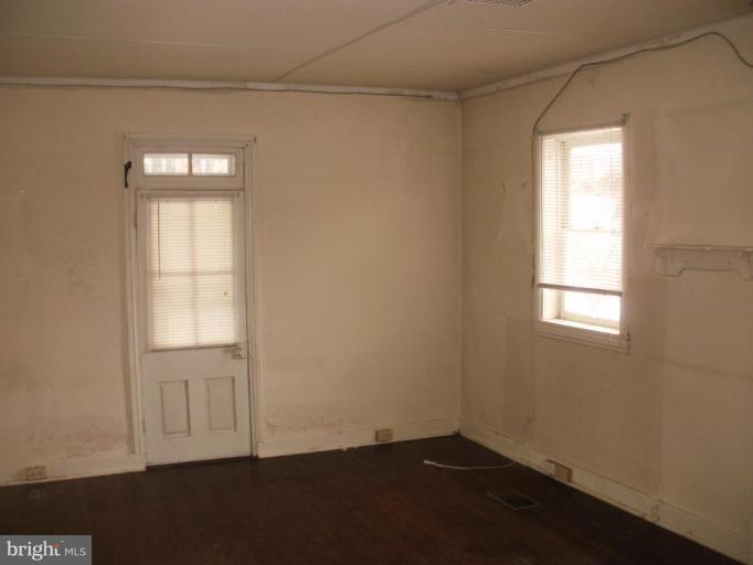 20148 Rohrersville School Road Rohrersville, MD 21779 - Photo 3 of 7 an empty room with a window
