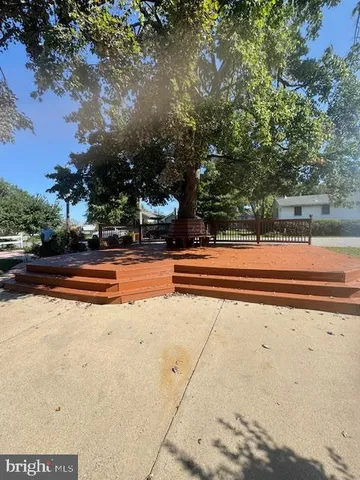 a view of a yard with an outdoor space