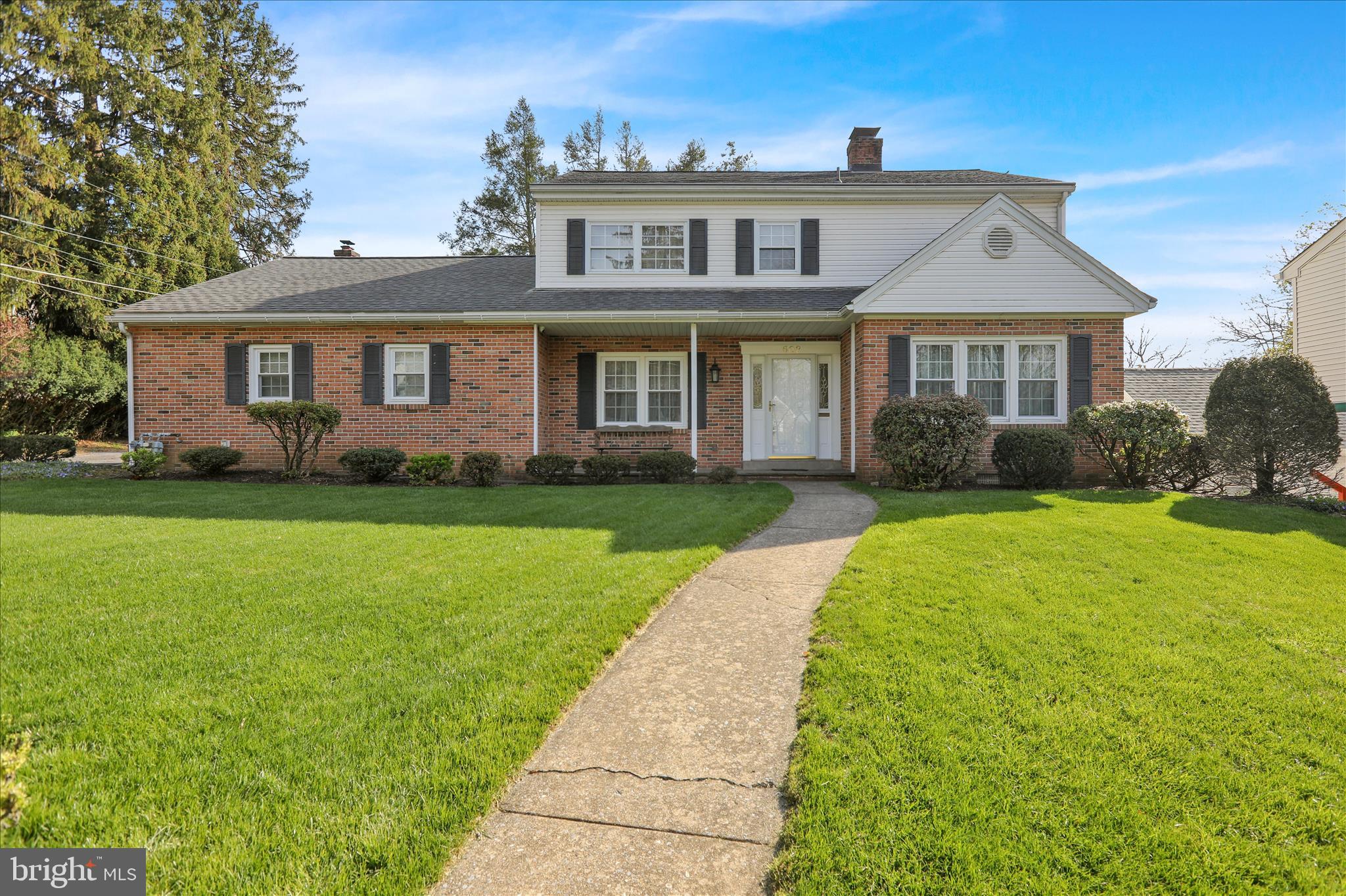 602 North Brobst Street Reading, PA 19607 - Photo 2 of 52 360_1238