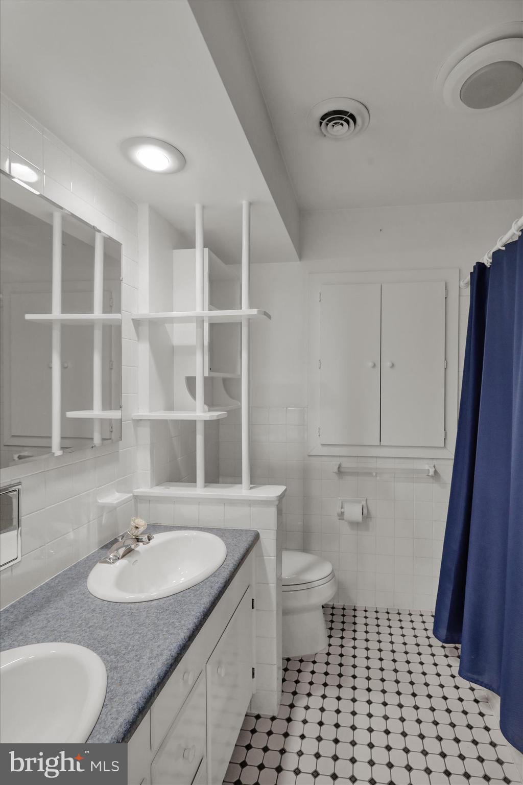 602 North Brobst Street Reading, PA 19607 - Photo 41 of 52 360_1433