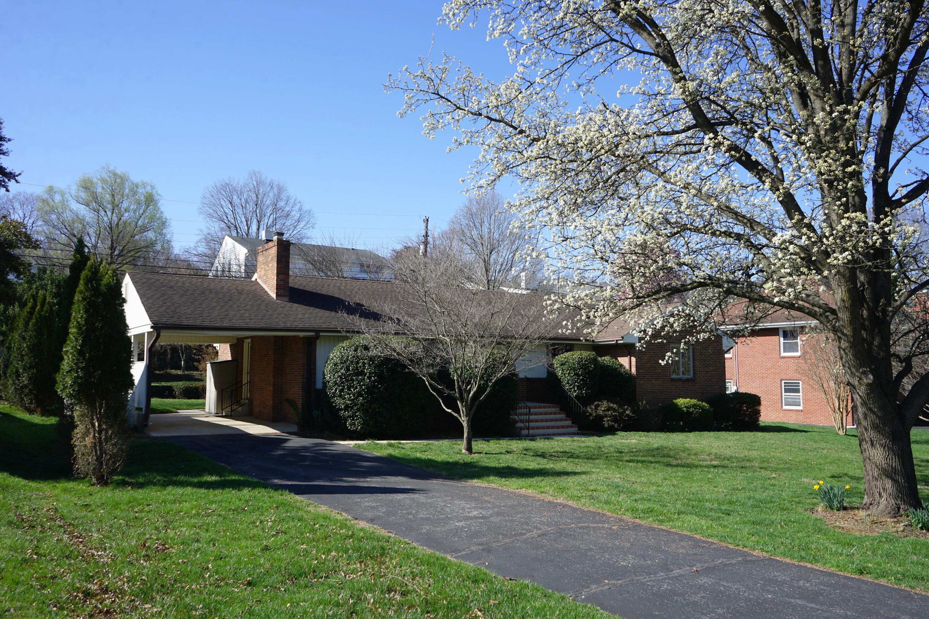 1710 Wilbur Road Southwest Roanoke, VA 24015 - Photo 2 of 52 1710 Wilbur Road, SW, Roanoke, VA 24015
