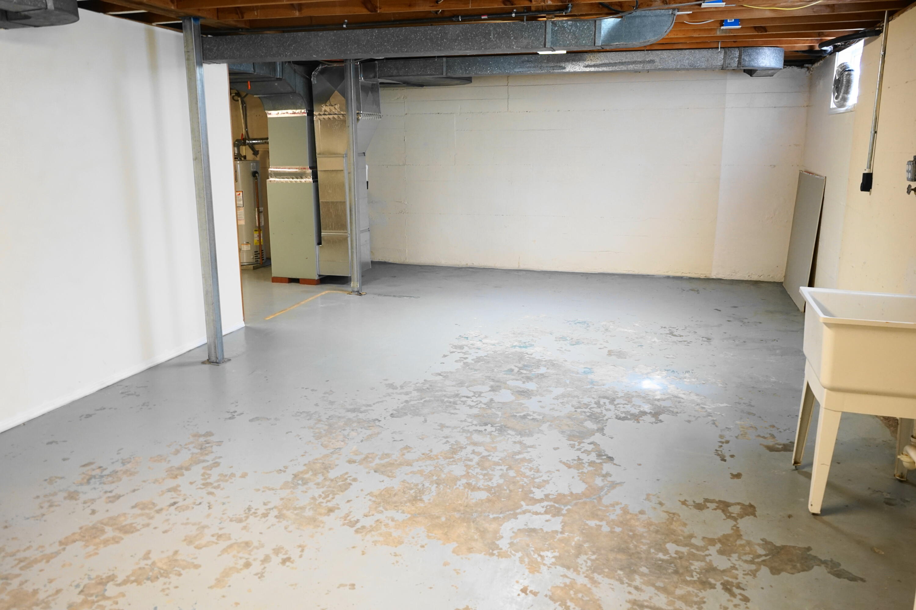 1710 Wilbur Road Southwest Roanoke, VA 24015 - Photo 47 of 52 Unfinished Portion of Lower Level
