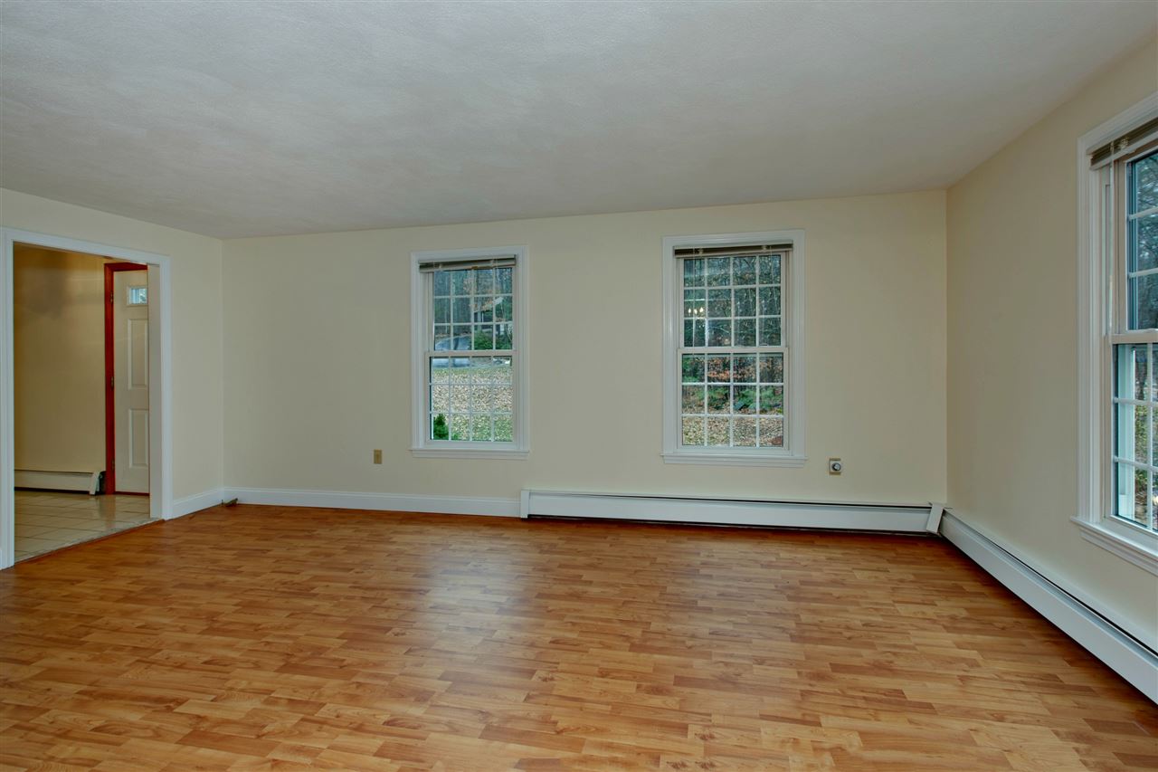 8 Balmorra Road Windham, NH 03087 - Photo 15 of 36