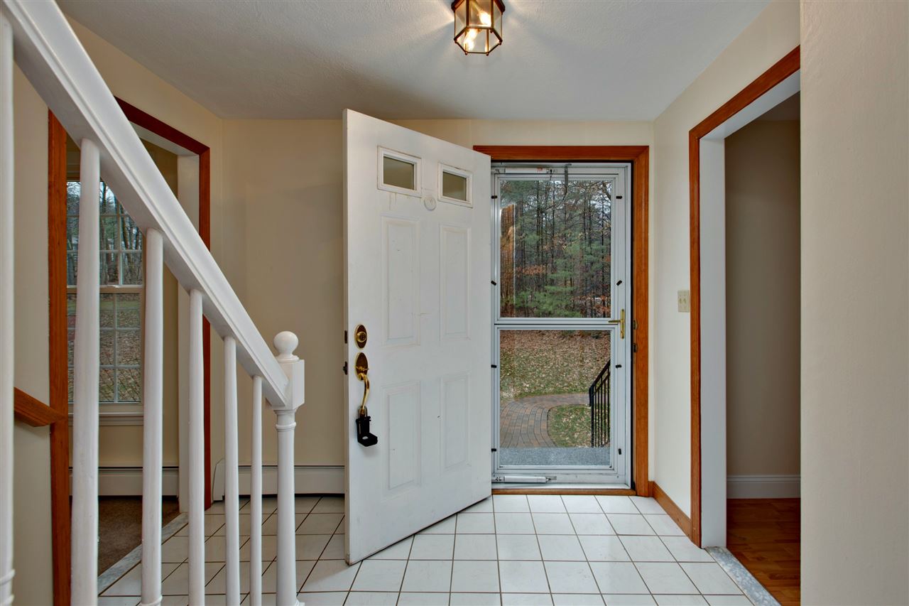8 Balmorra Road Windham, NH 03087 - Photo 6 of 36