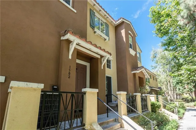 a view of an outdoor space