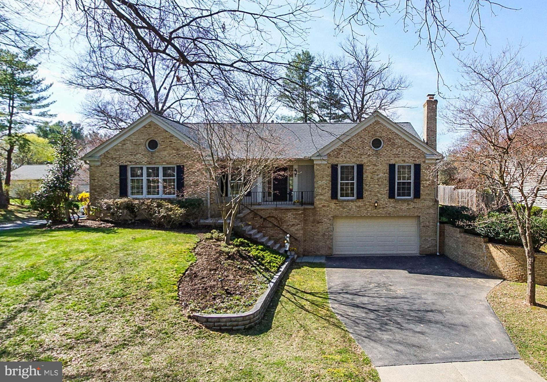 11924 Canfield Road Potomac, MD 20854 - Photo 1 of 31 Wonderful Home in Fallsreach