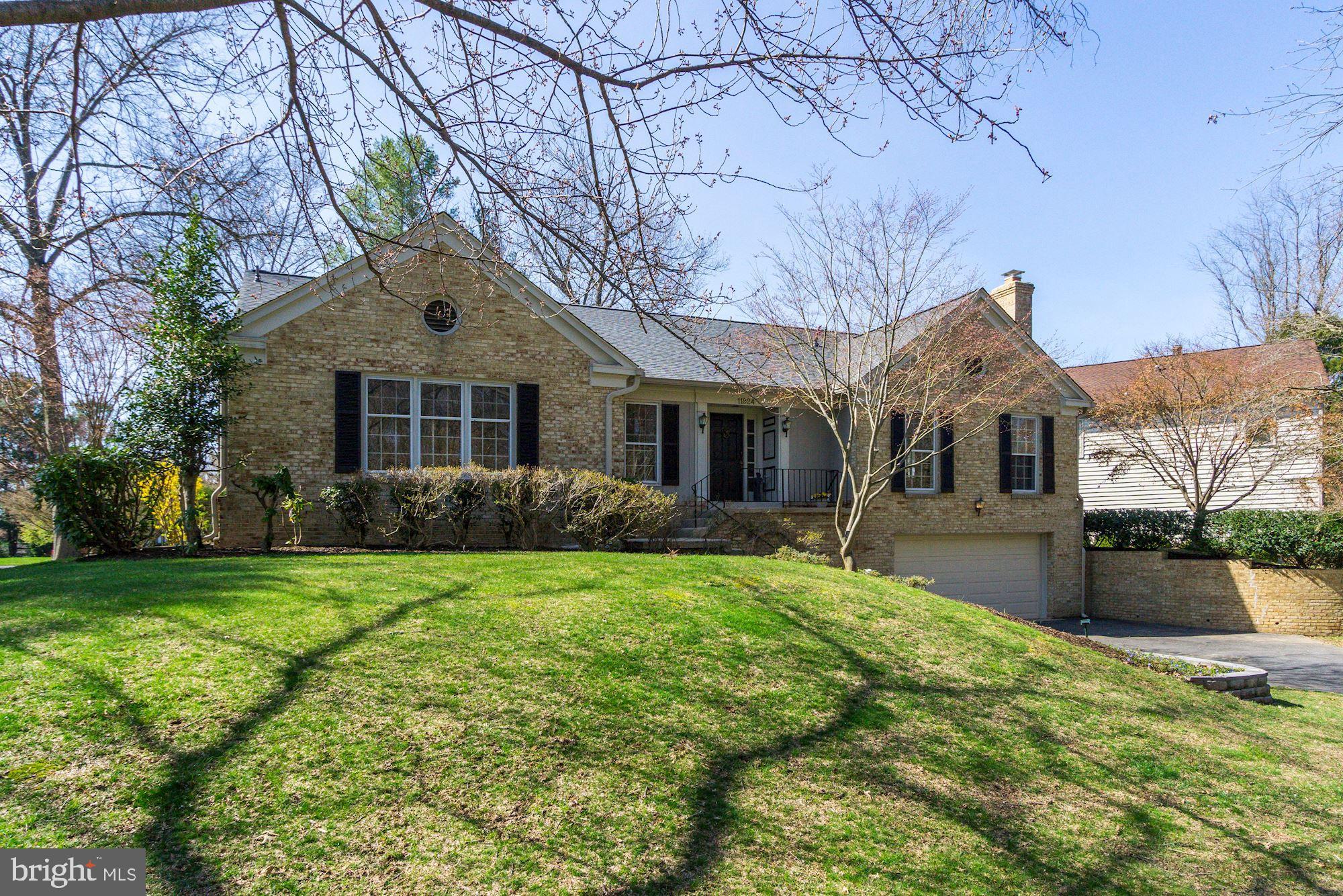 11924 Canfield Road Potomac, MD 20854 - Photo 2 of 31 Mitchell & Best Rambler Over 4,000 sqft