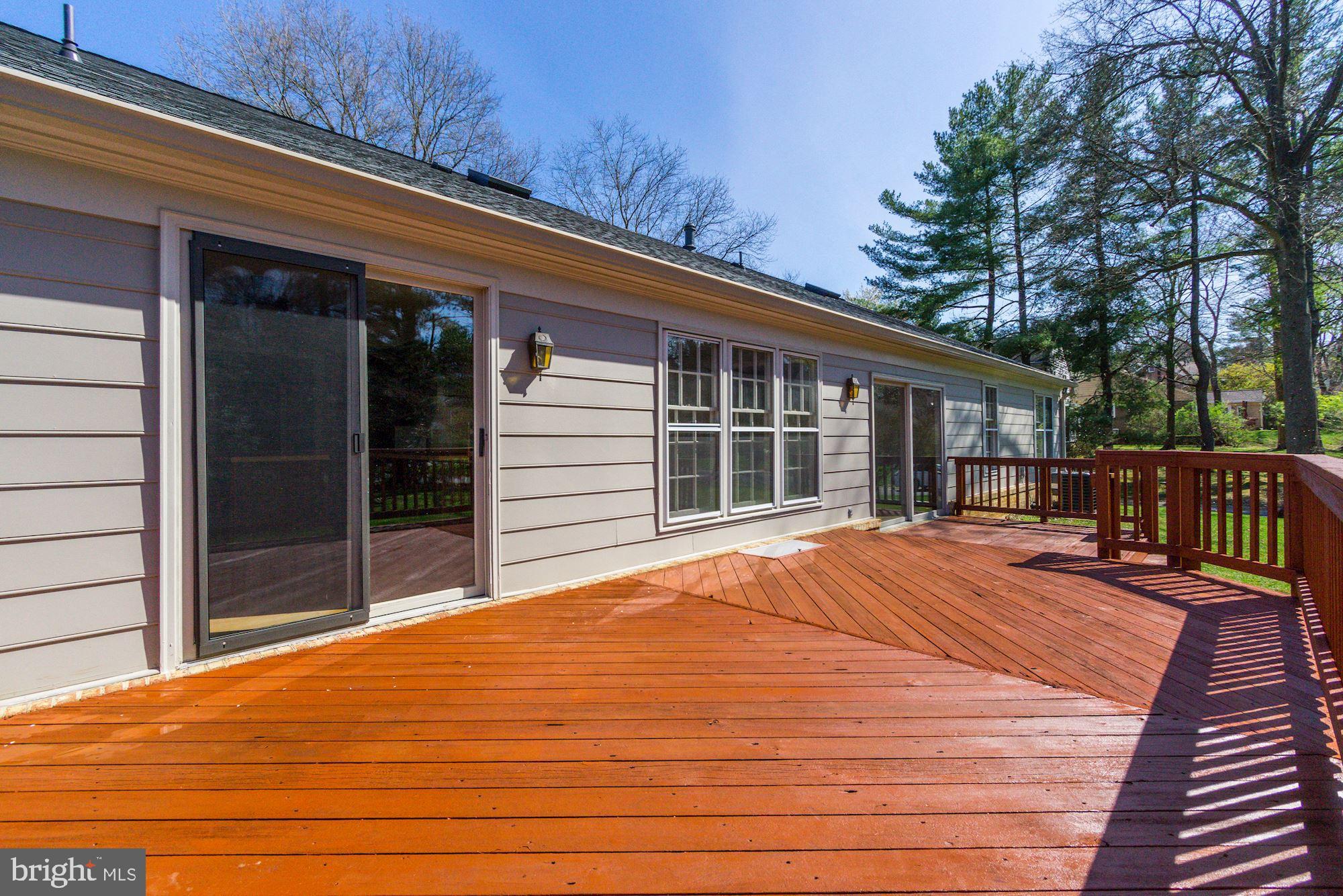 11924 Canfield Road Potomac, MD 20854 - Photo 28 of 31 Large Deck