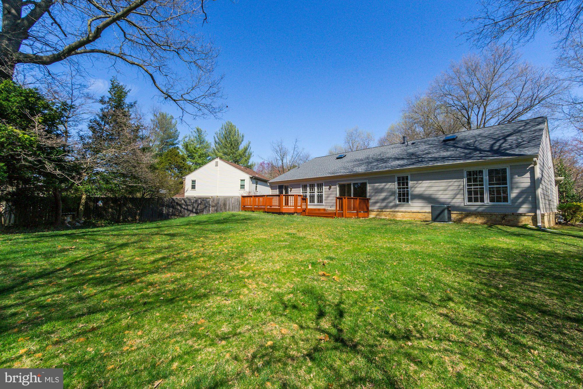11924 Canfield Road Potomac, MD 20854 - Photo 30 of 31 Rear Views