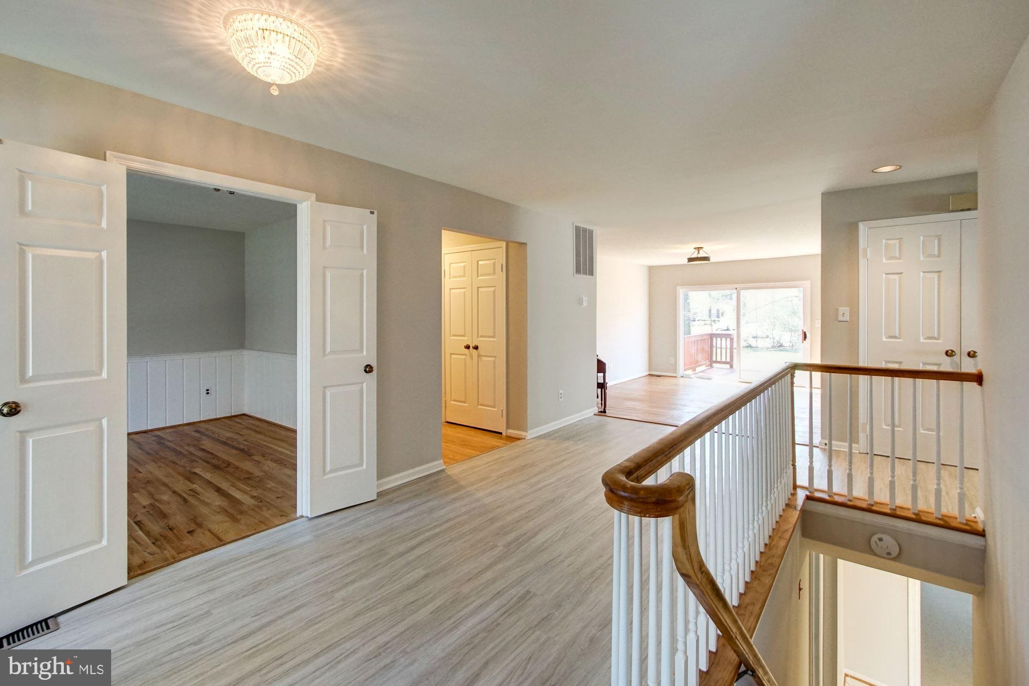 11924 Canfield Road Potomac, MD 20854 - Photo 5 of 31 Foyer