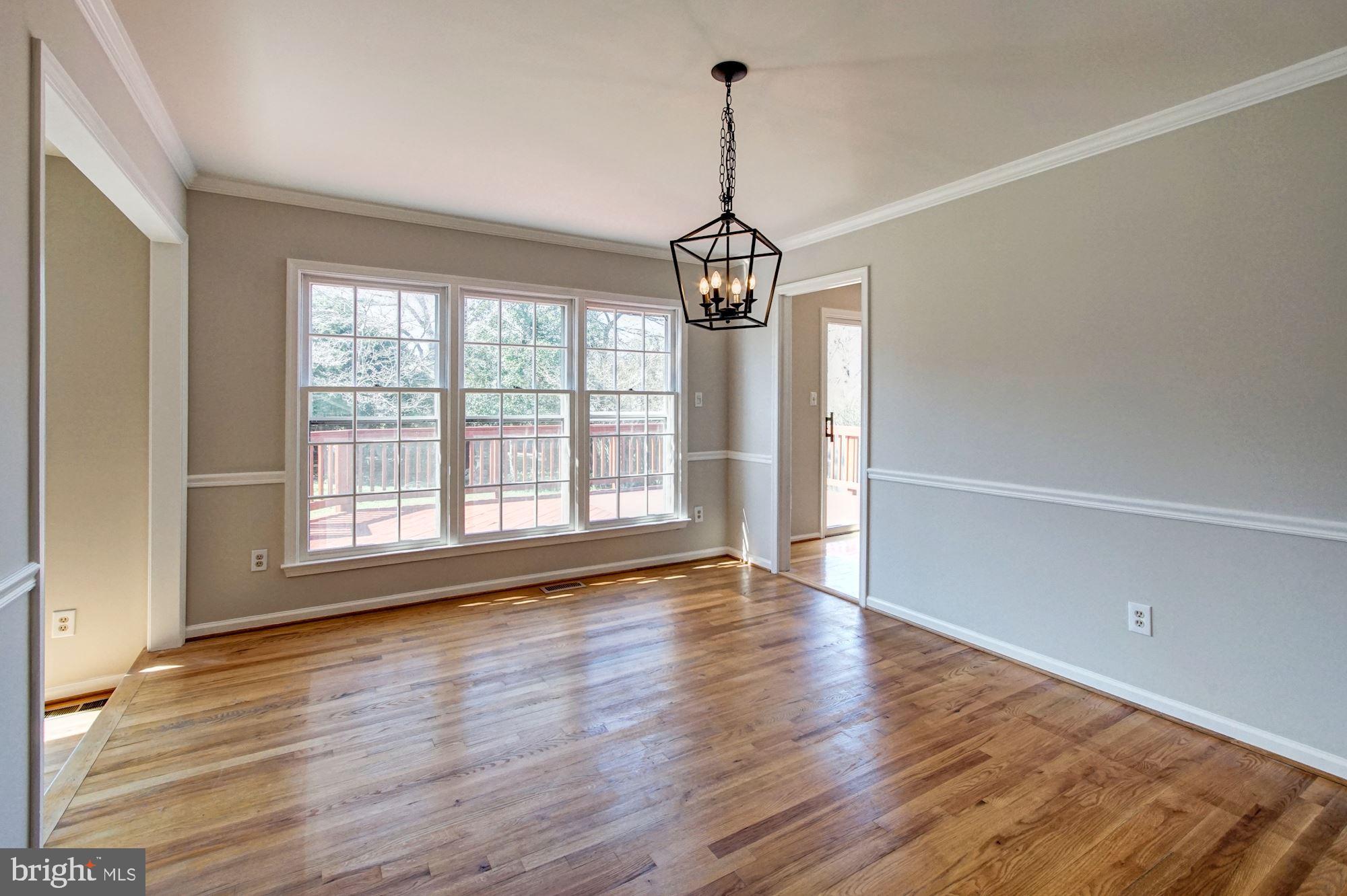 11924 Canfield Road Potomac, MD 20854 - Photo 9 of 31 Dining Room