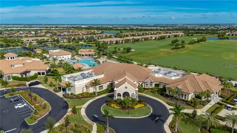 $420,000 | 5517 Palmer Circle, Unit 106, Bradenton, FL 34211