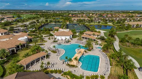 $420,000 | 5517 Palmer Circle, Unit 106, Bradenton, FL 34211