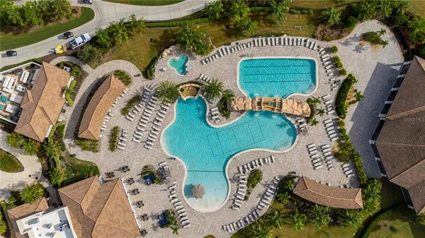 $415,000 | 5517 Palmer Circle, Unit 106, Bradenton, FL 34211