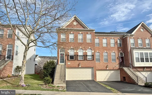 $600,000 | 16325 Flotsam Lane, Woodbridge, VA 22191