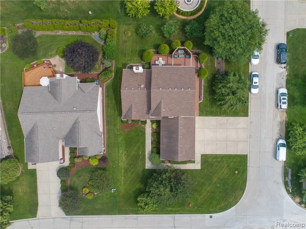 3447 Primrose Drive Rochester Hills, MI 48307 - Photo 4 of 29
