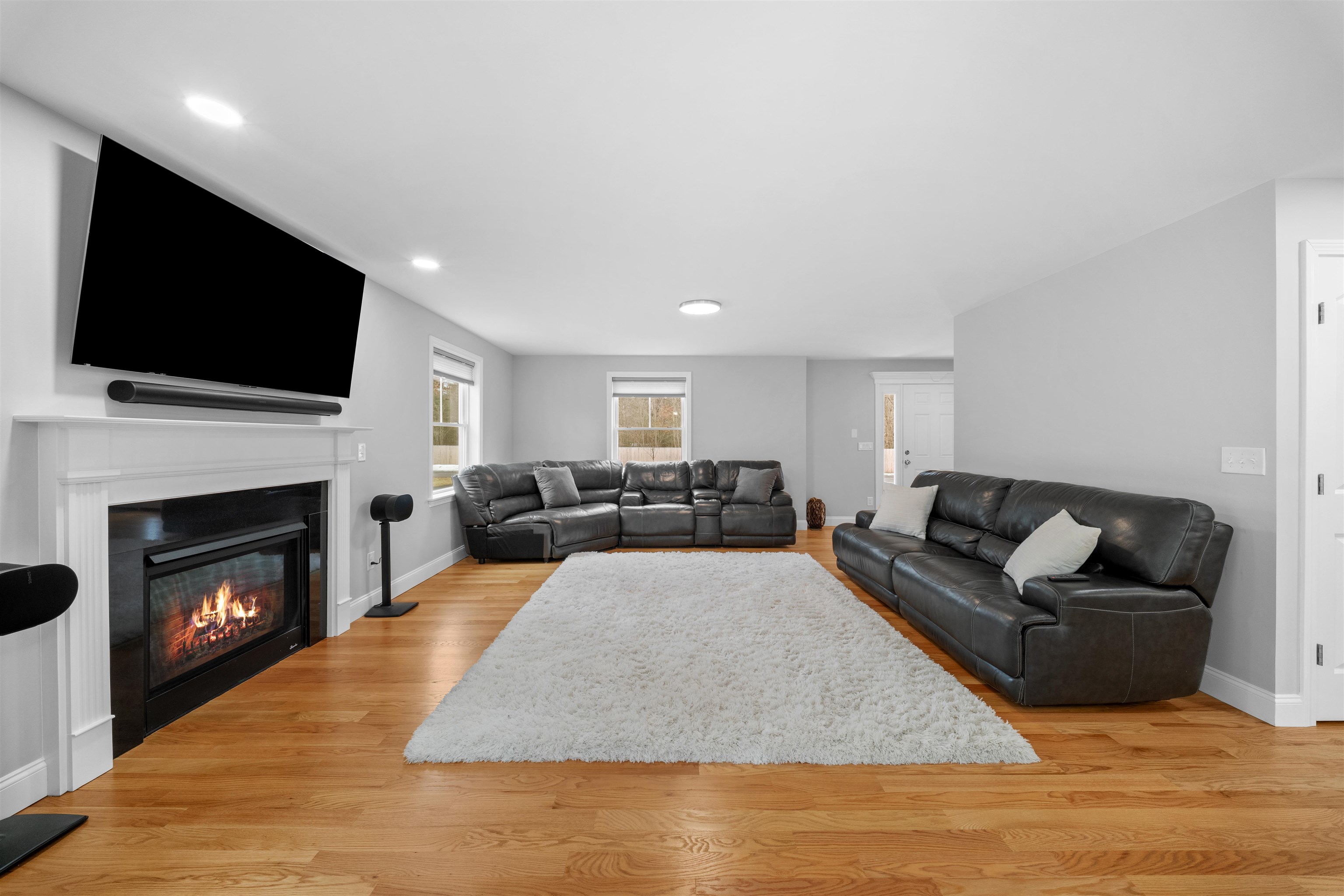 4 Lorelai Way Nashua, NH 03062 - Photo 18 of 40