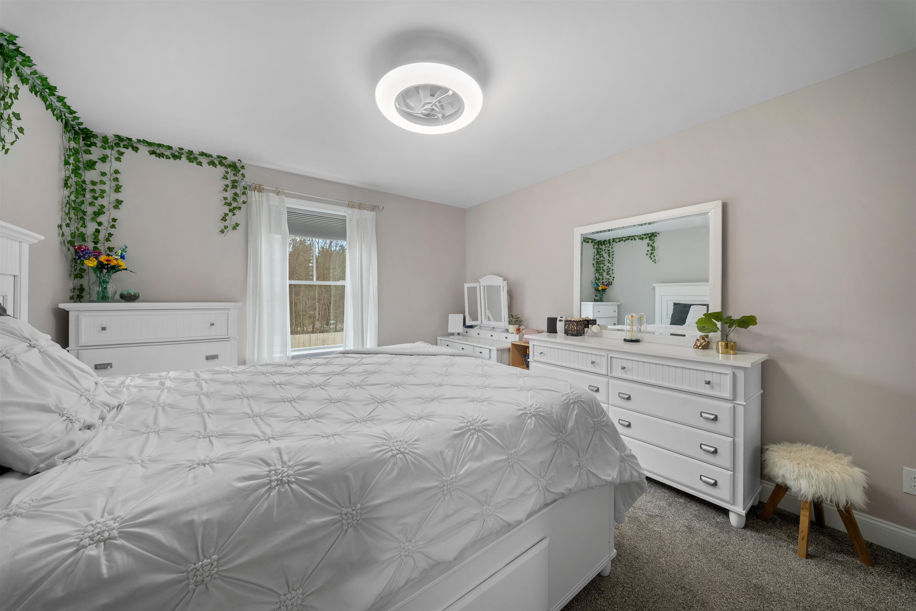 4 Lorelai Way Nashua, NH 03062 - Photo 31 of 40