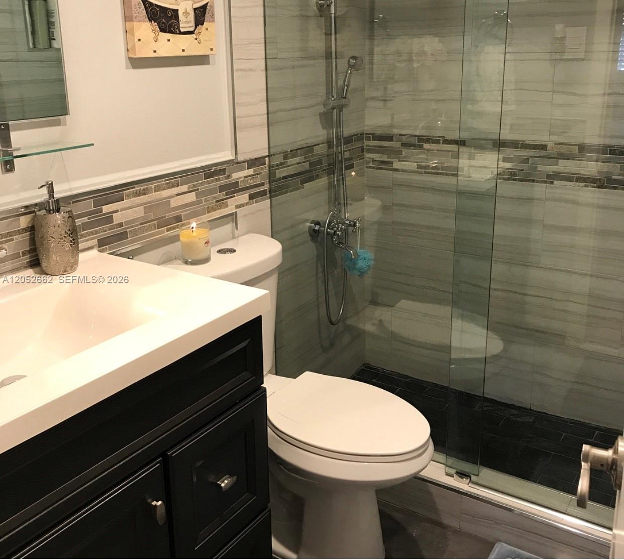 3865 West 9th Way, Unit 17 Hialeah, FL 33012 - Photo 4 of 8