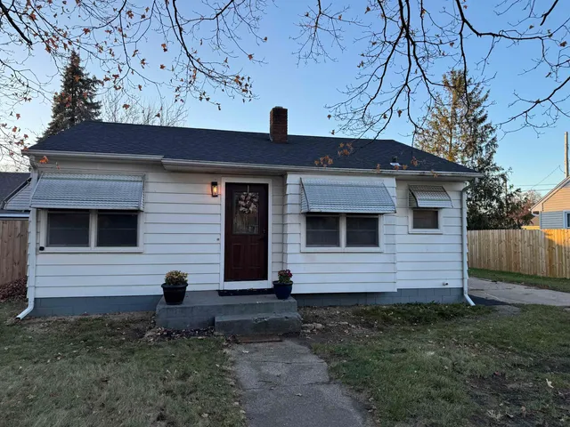 $150,000 | 2028 Prairie Avenue, Beloit, WI 53511
