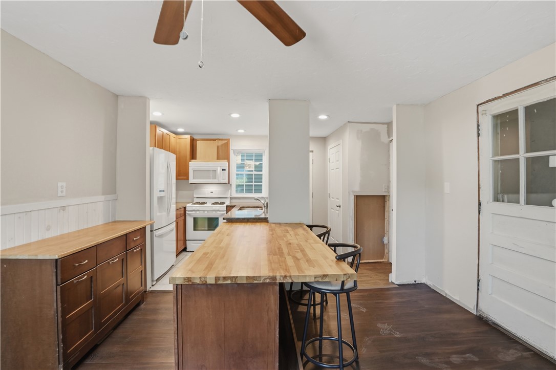 10 Hobart Street Westerly, RI 02891 - Photo 18 of 44