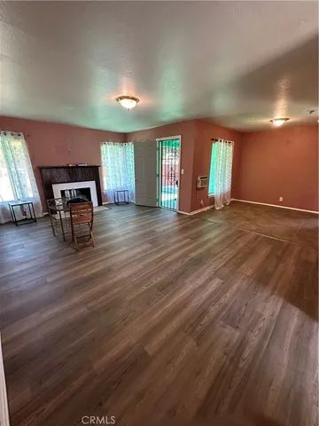 $309,999 | 4702 North Fruit Avenue, Fresno, CA 93705