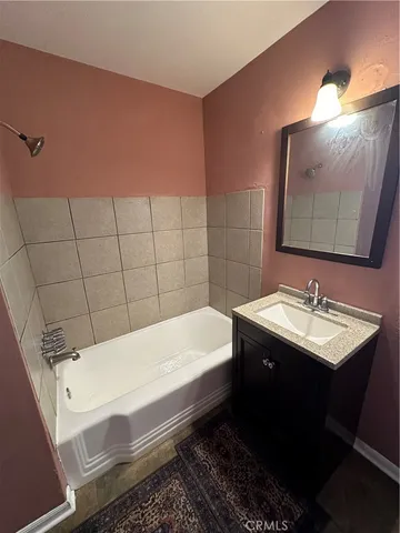 $309,999 | 4702 North Fruit Avenue, Fresno, CA 93705