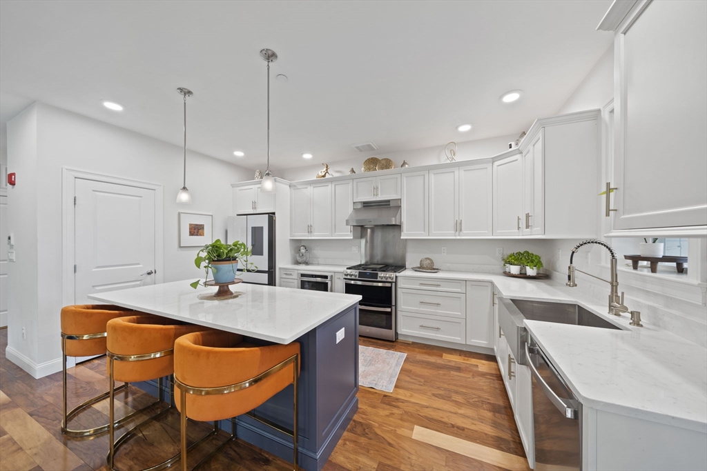 60 Coppersmith Way, Unit 402 Canton, MA 02021 - Photo 5 of 38