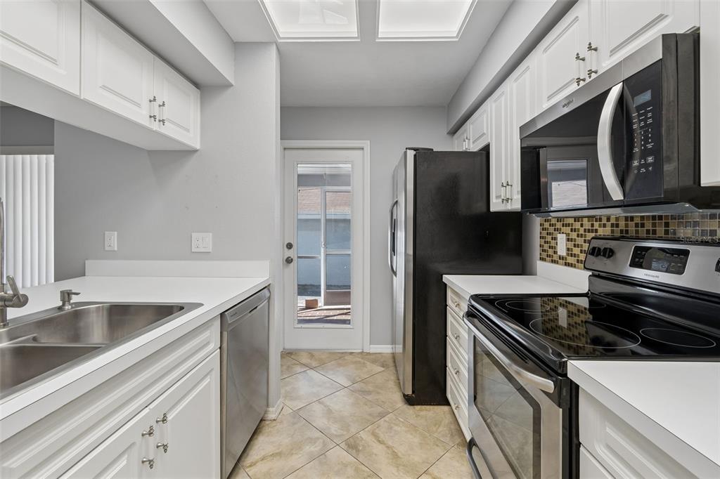 8334 Civic Road, Unit 3 Tampa, FL 33615 - Photo 20 of 50 Gallery Image 20