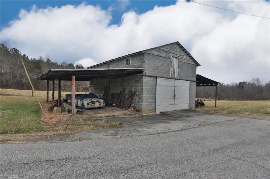 593 Will Boone Road Mocksville, NC 27028 - Photo 32 of 40 Gallery Image 32