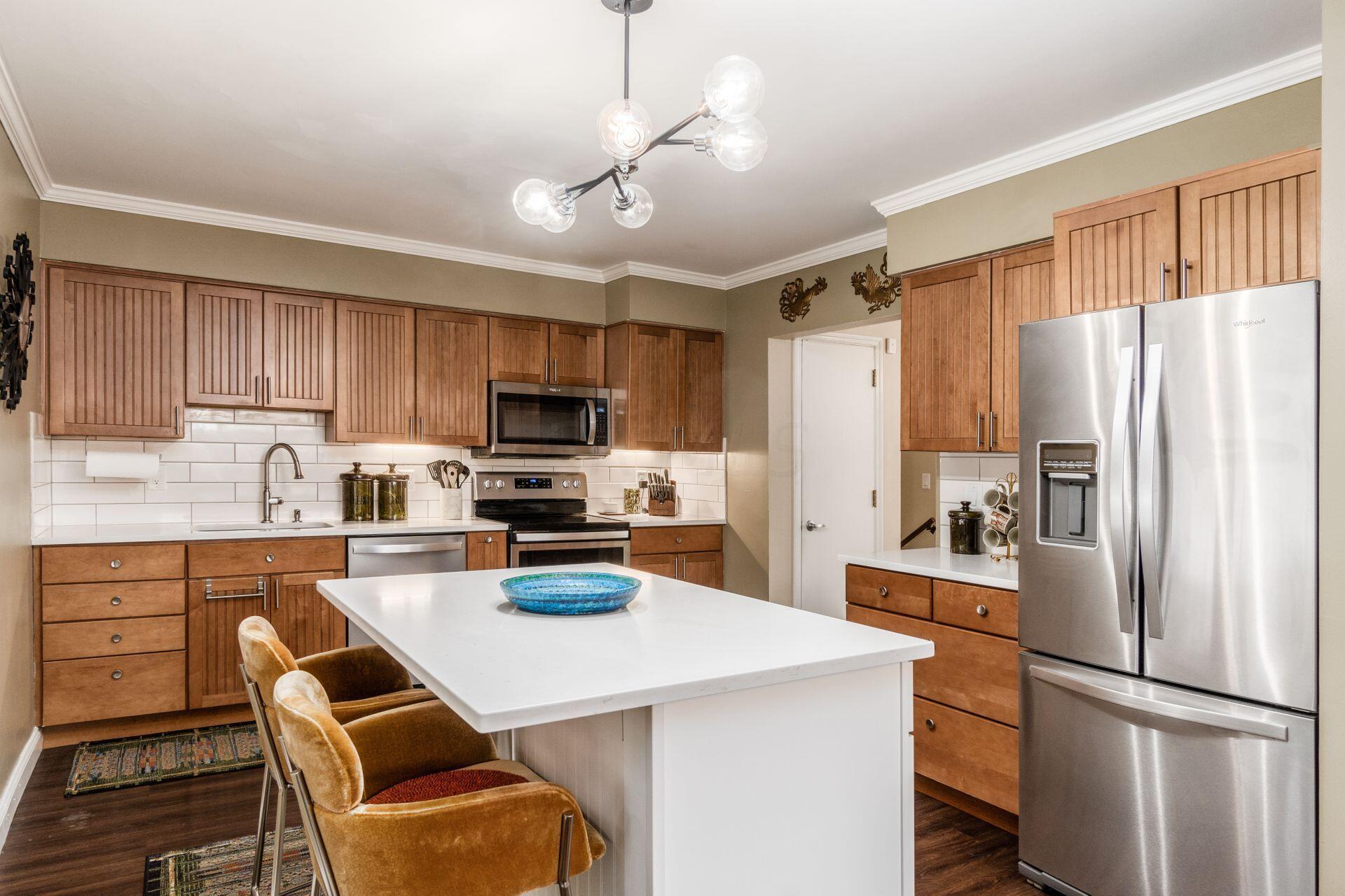 333 South Kellner Road Columbus, OH 43209 - Photo 12 of 38 026_ - 333 S Kellner Rd - 057