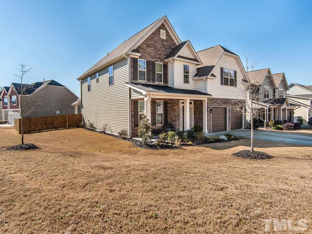 7447 Randshire Way Raleigh, NC 27616 - Photo 4 of 30
