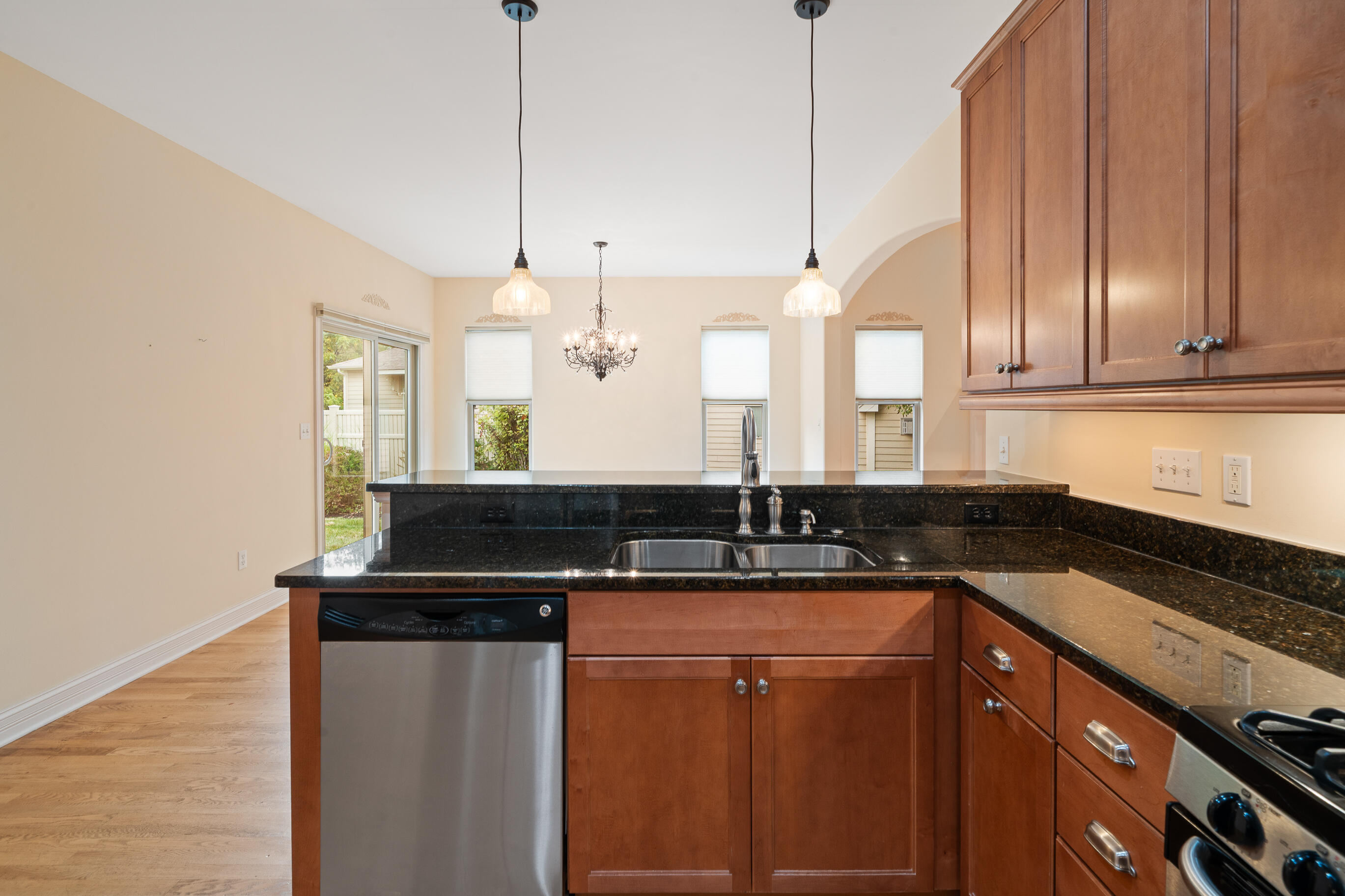 677 Cook Street Walworth, WI 53184 - Photo 11 of 39 Kitchen