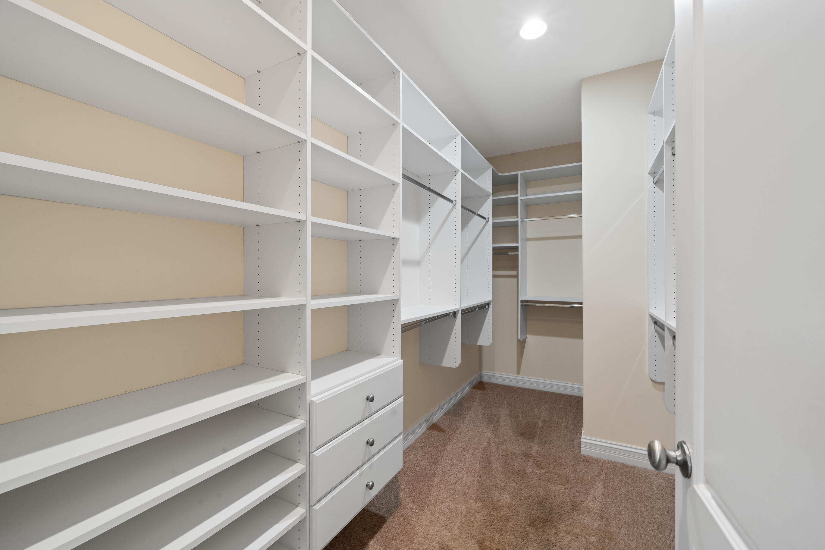 677 Cook Street Walworth, WI 53184 - Photo 21 of 39 Walkin Closet